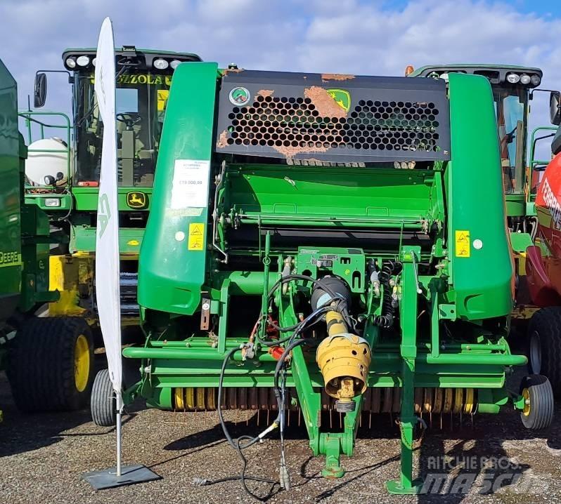 John Deere 960 Rundbalspressar