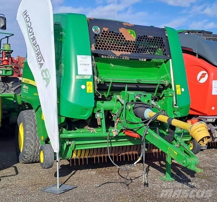 John Deere 960 Rundbalspressar