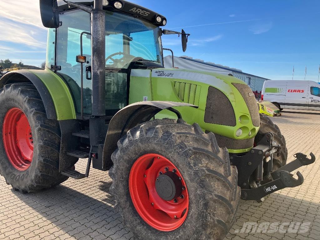 CLAAS Ares 697 ATZ Traktorer