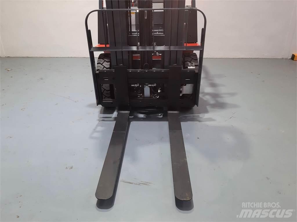 Heli CPCD25 XC26H Dieselmotviktstruckar