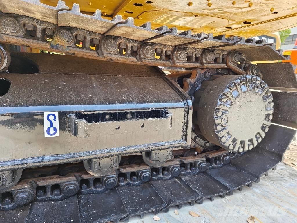 CAT 320 D Bandgrävare