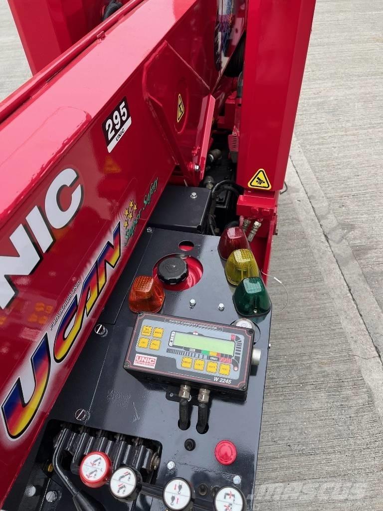 Unic URW 295 Minikranar