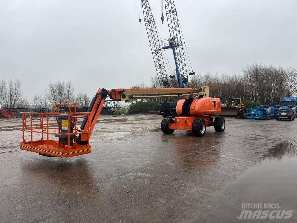 JLG 860 SJ Teleskop bomliftar