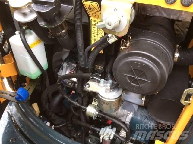 Hyundai R25 AK Minigrävare < 7t