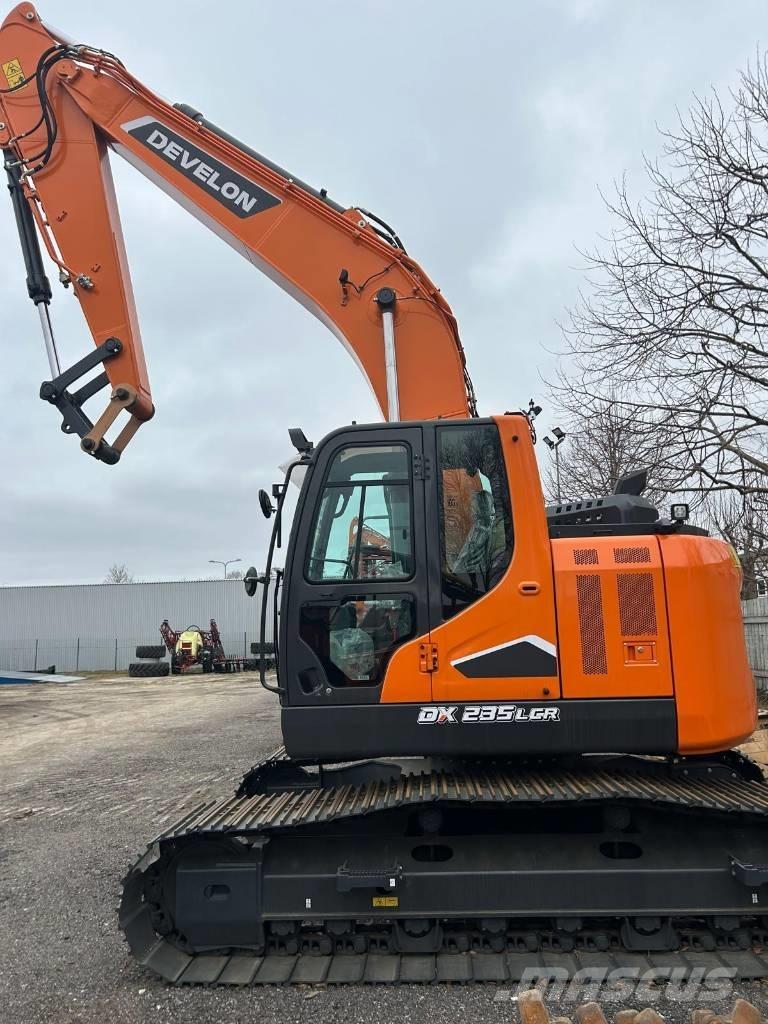 Develon DX 235 LCR-7 Bandgrävare