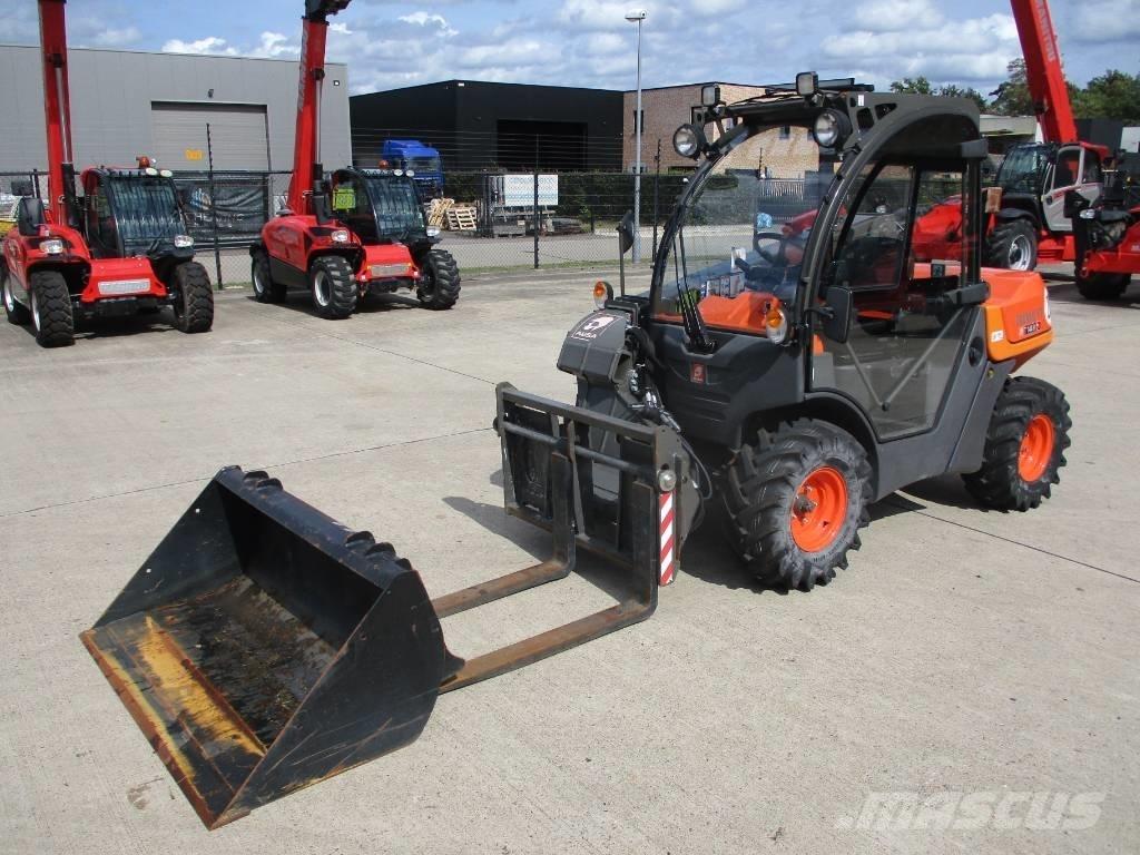 Ausa T144 H X4 (071) Teleskoplastare
