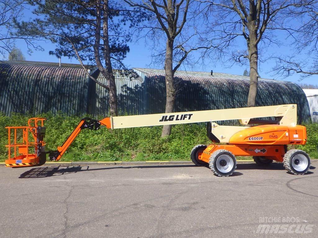 JLG E600JP Teleskop bomliftar