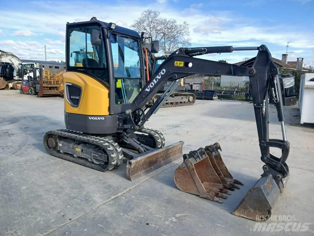 Volvo JECR25D Minigrävare < 7t