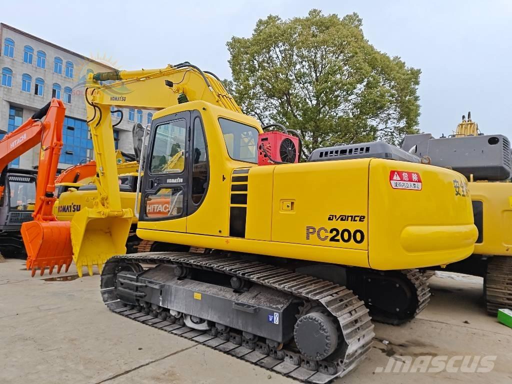 Komatsu PC 200-6 Bandgrävare