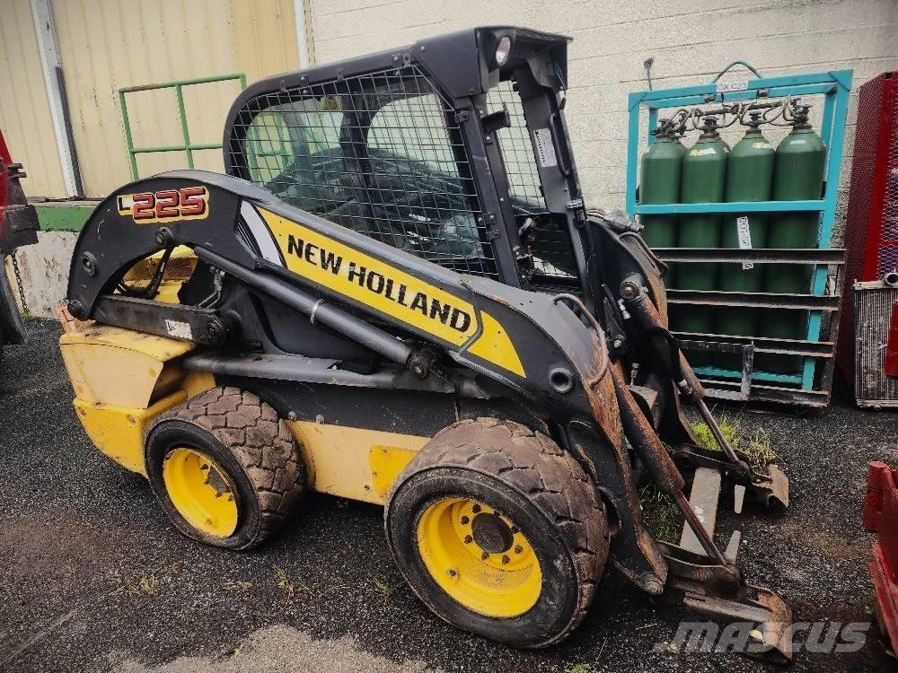 New Holland 225L Kompaktlastare
