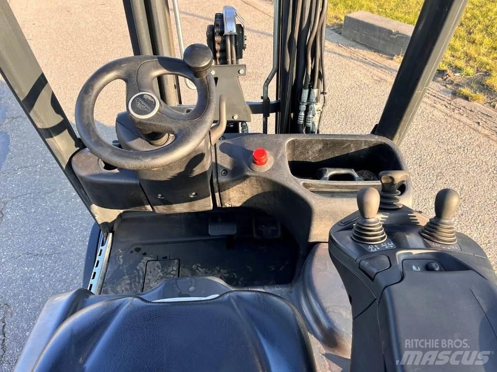 Linde E18L-02 Elmotviktstruckar
