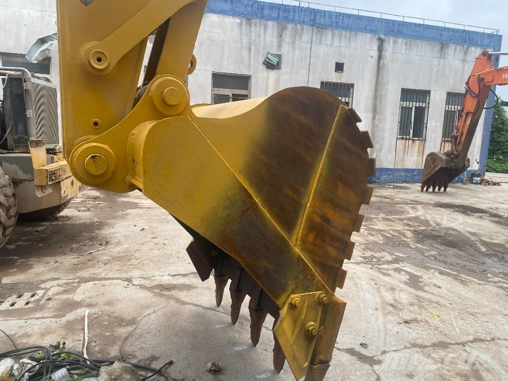 CAT 336 D Bandgrävare
