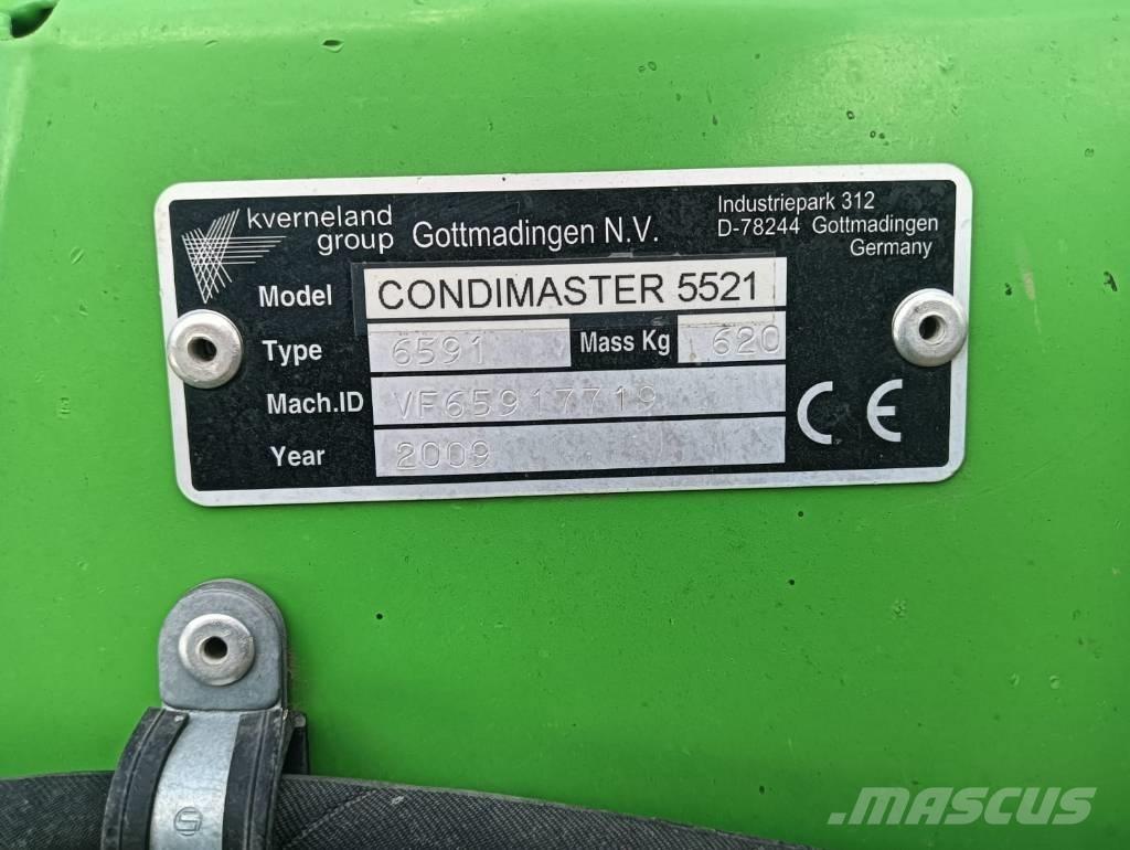 Deutz-Fahr 5521 Inplastare