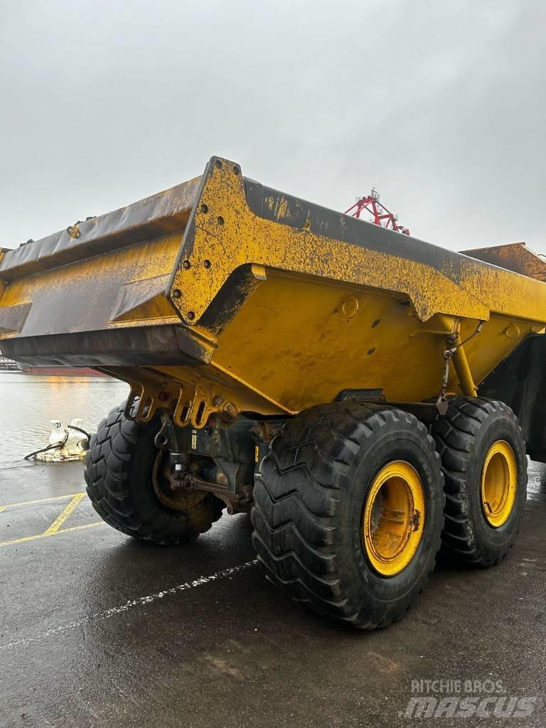 Komatsu HM 300-3 Midjestyrd dumper