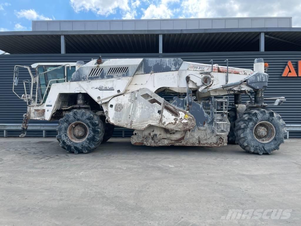 Wirtgen WR 2401 Återvinningsmaskiner för asfalt