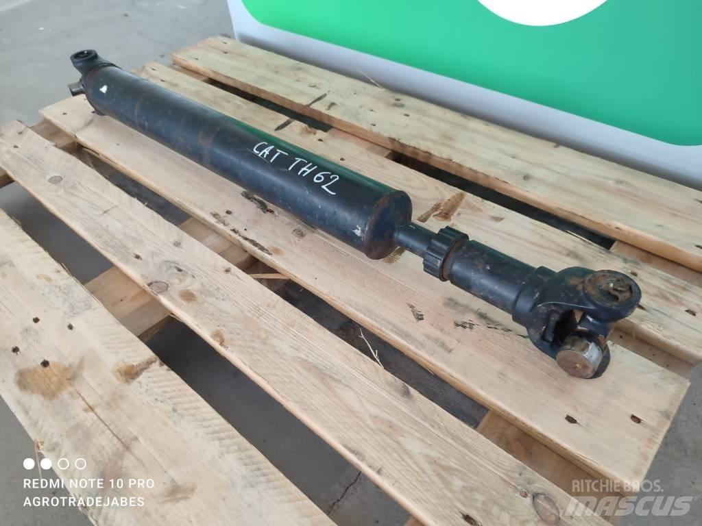 CAT TH63 drive shaft Hjulaxlar