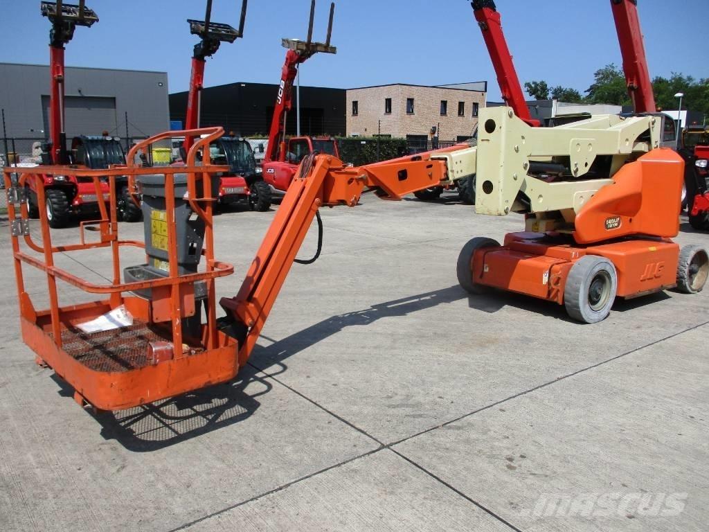 JLG E400 AJPN (146) Kompakta självgående bomlyftar