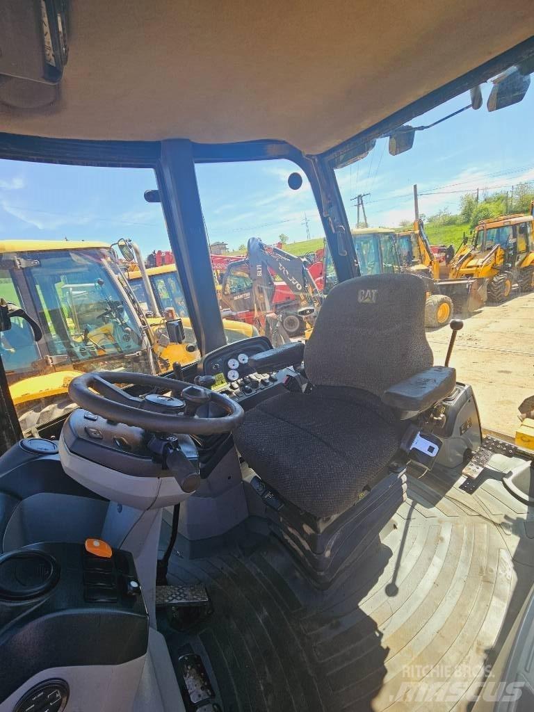 CAT 428 E Grävlastare