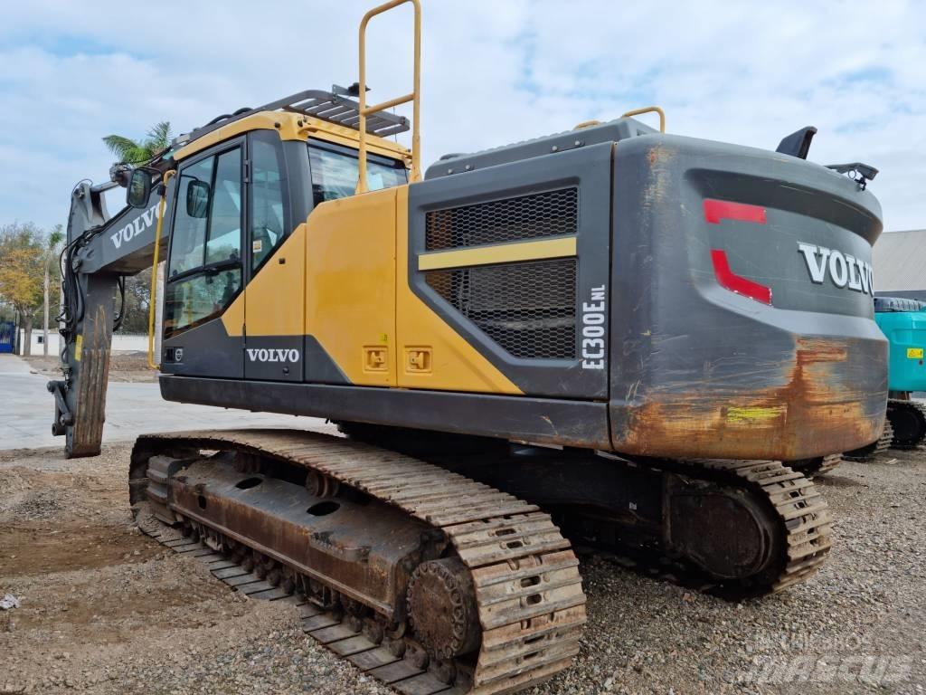 Volvo EC 300 E Bandgrävare