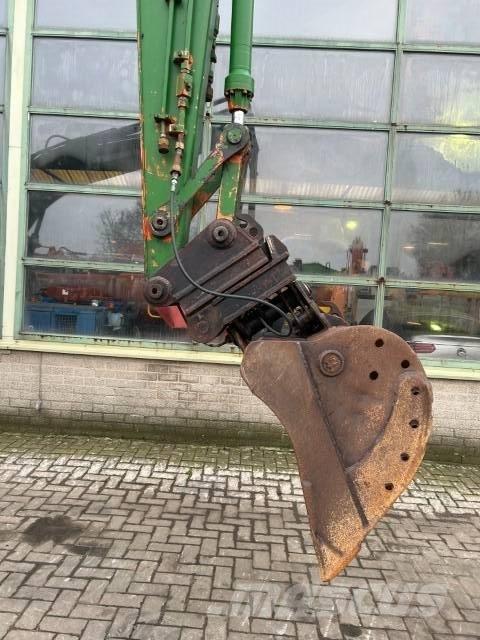 Hitachi EX120 Bandgrävare
