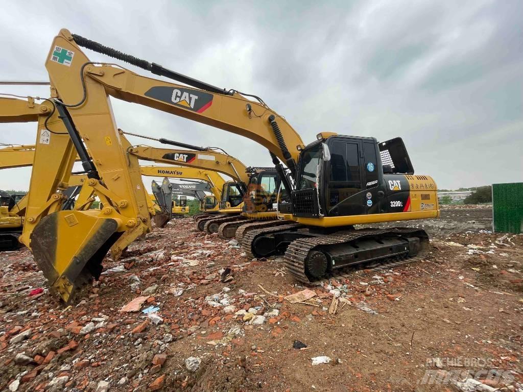 CAT 320 DL Bandgrävare