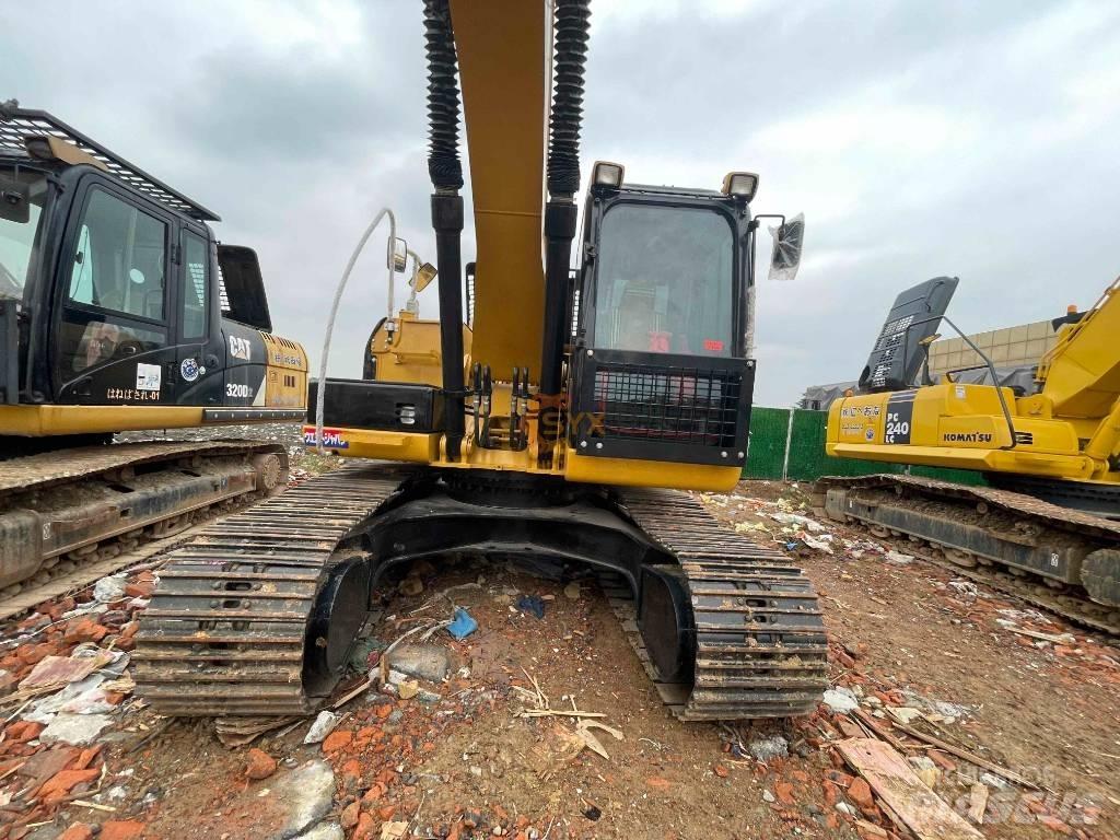 CAT 320 DL Bandgrävare