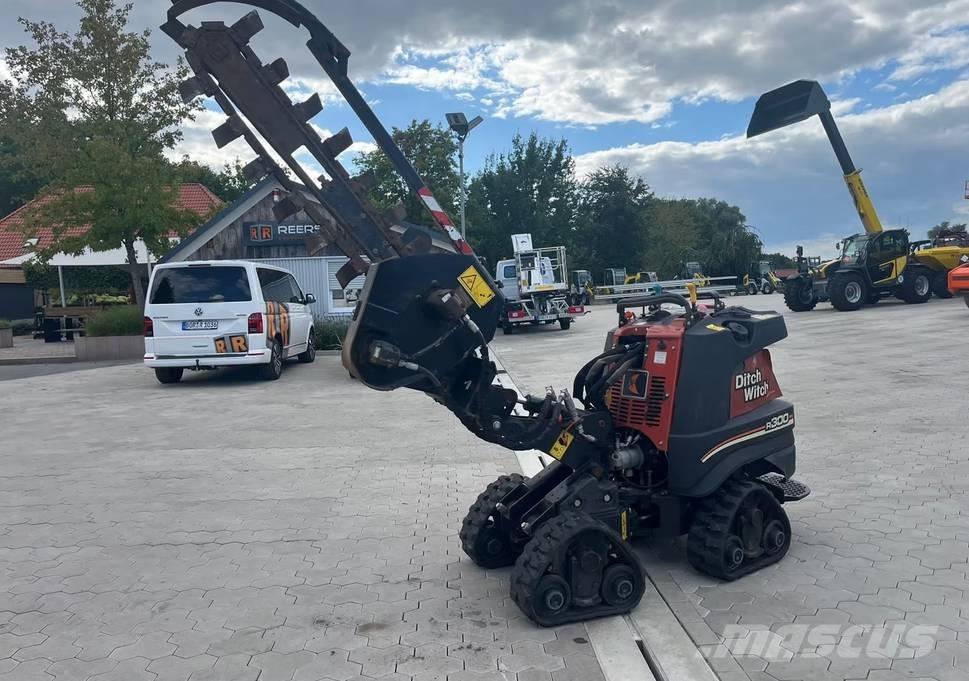 Ditch Witch R300 Banddumprar