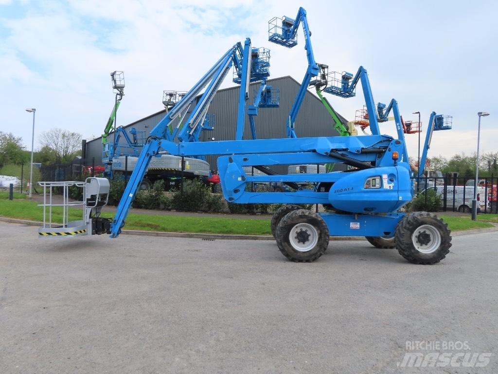 Manitou 200 ATJ Bomliftar
