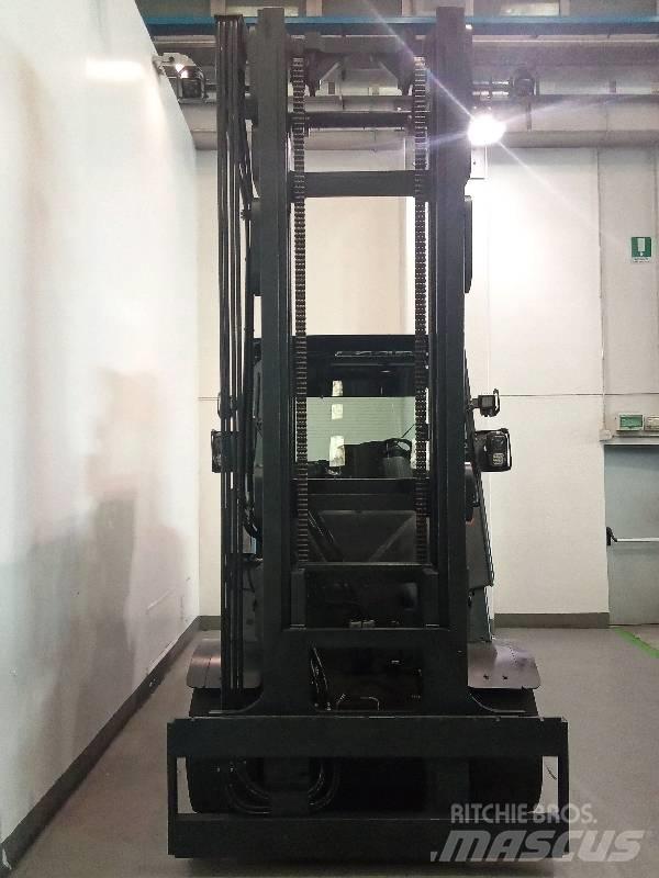 Linde E 80 Elmotviktstruckar