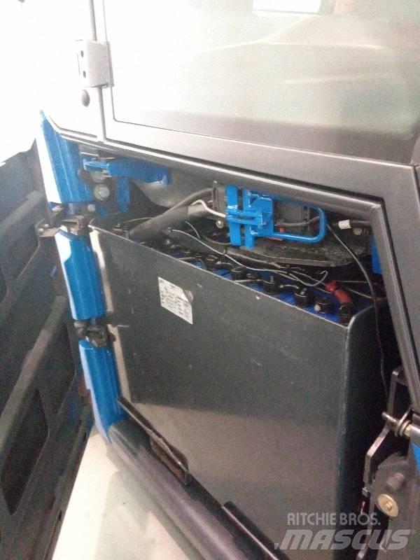 Linde E 80 Elmotviktstruckar