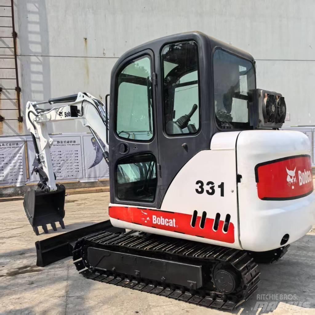 Bobcat 331 Minigrävare < 7t