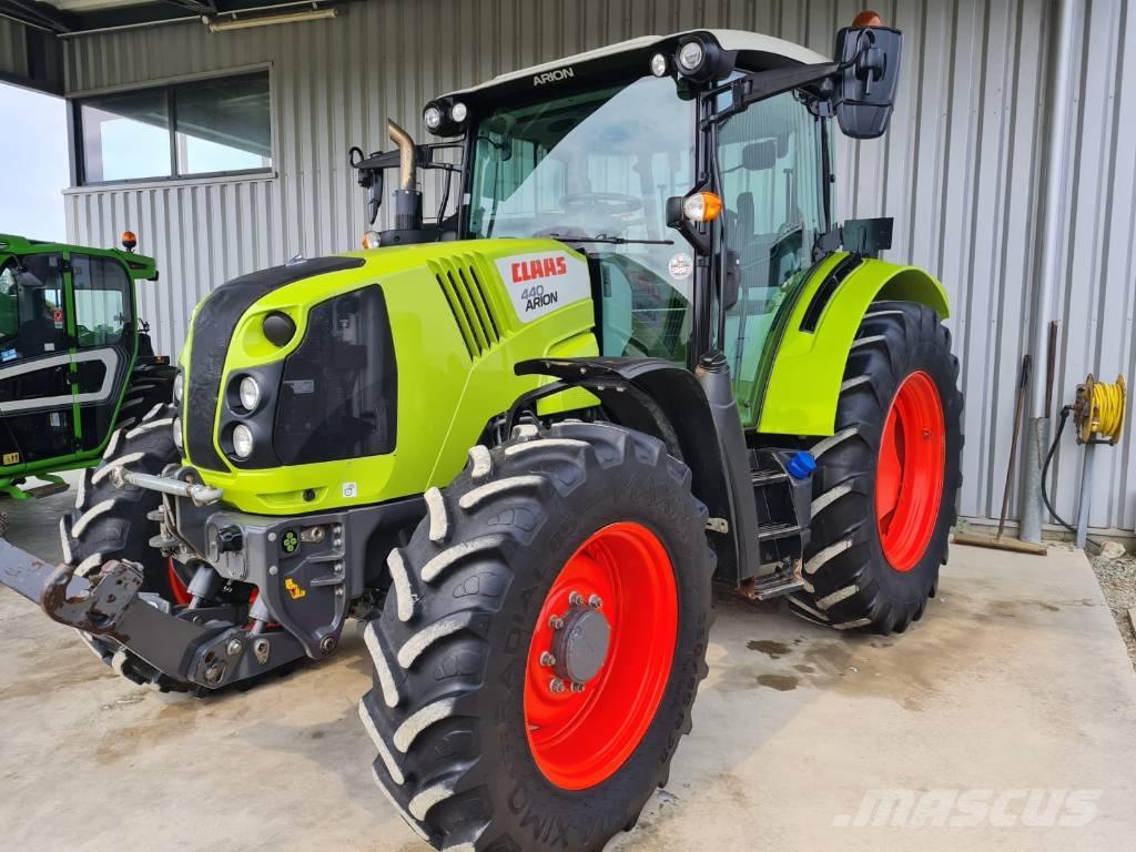 CLAAS Arion 440 CIS Traktorer