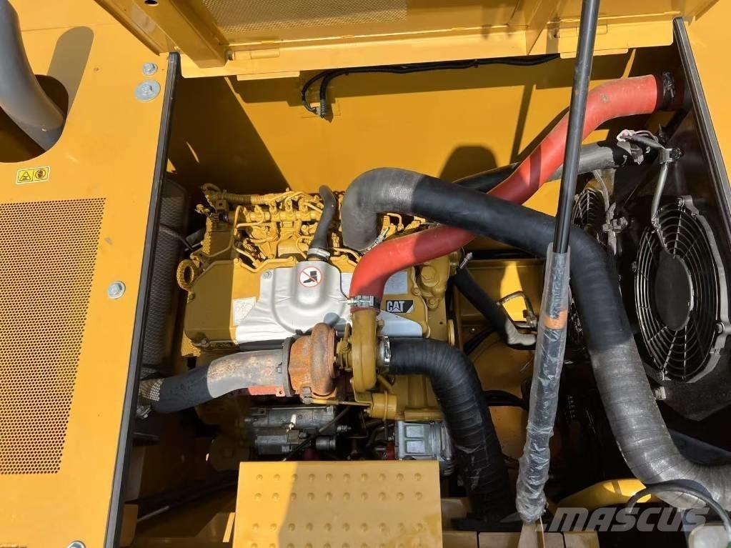 CAT 320 D GC Bandgrävare
