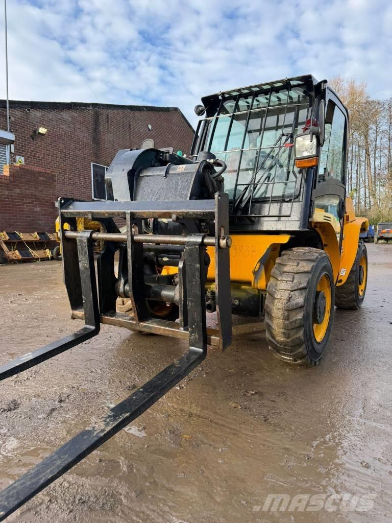 JCB 520-40 Teleskoplastare