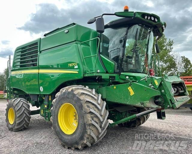 John Deere T 670 i Skördetröskor