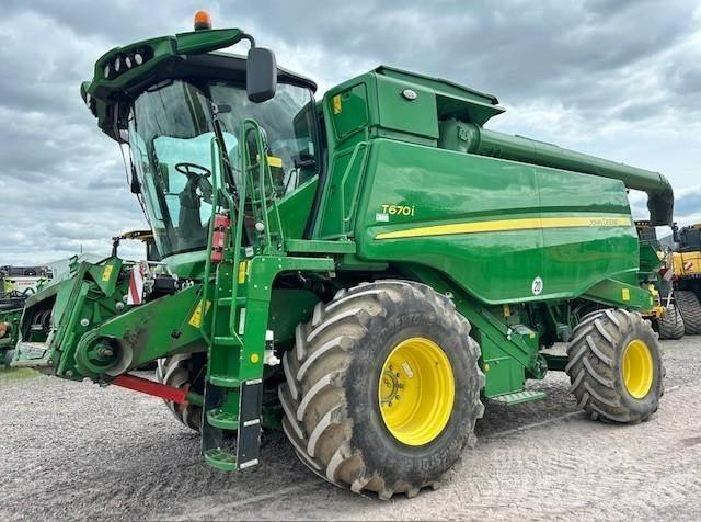 John Deere T 670 i Skördetröskor