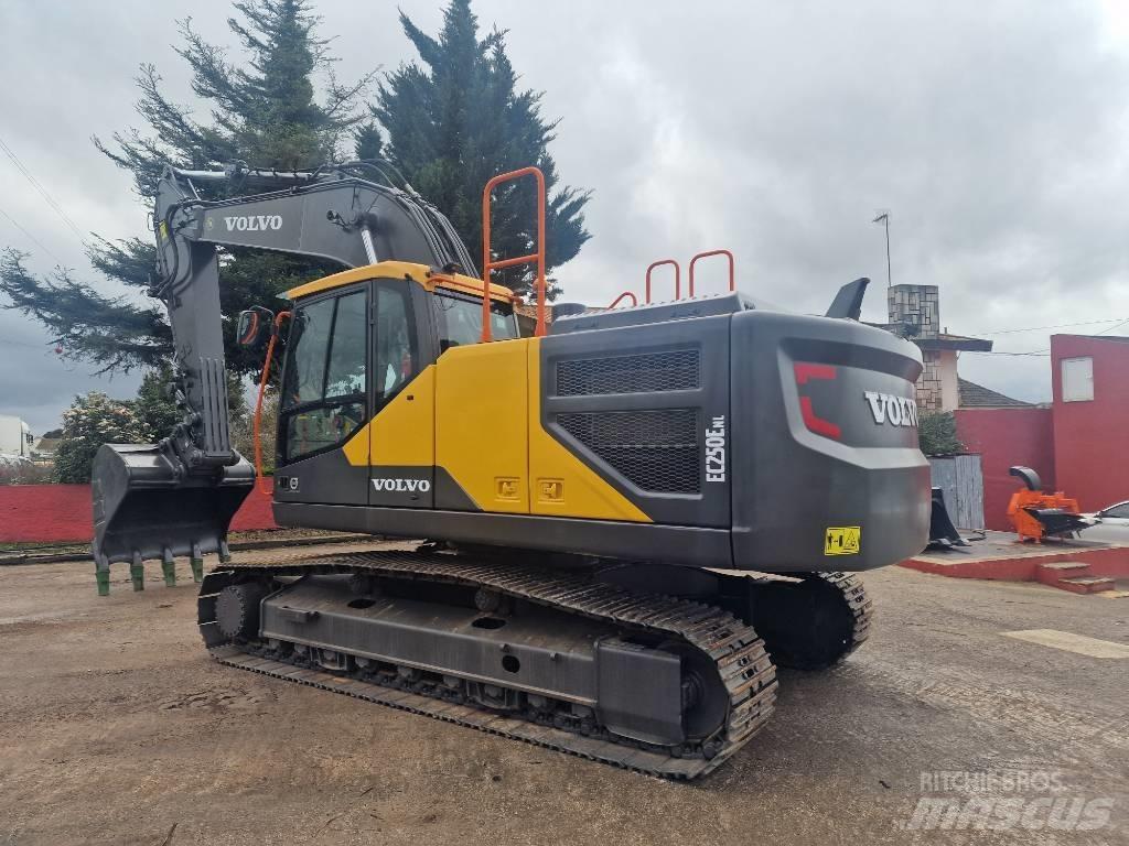 Volvo EC 250 ELN Bandgrävare