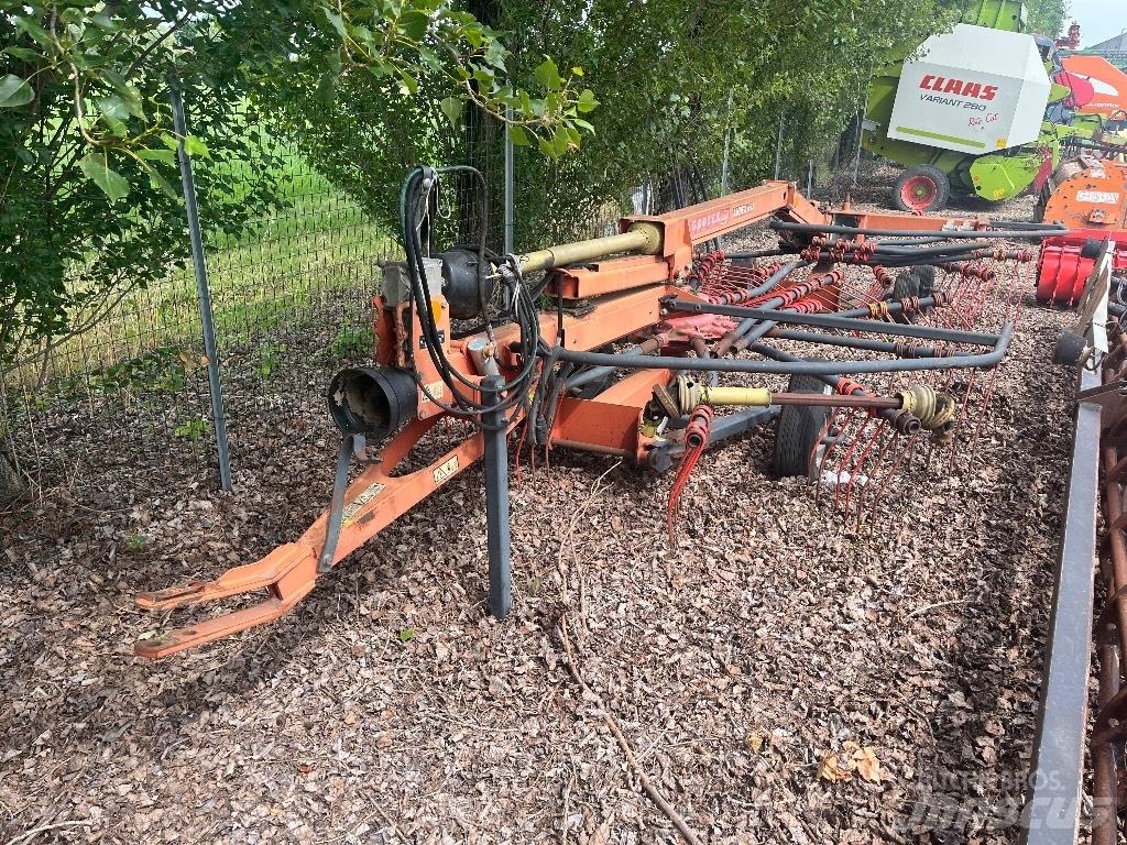 Kverneland ANDEX 653 Vändare och luftare