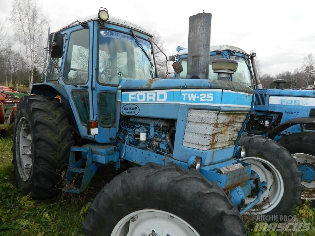 Ford TW 25 Traktorer