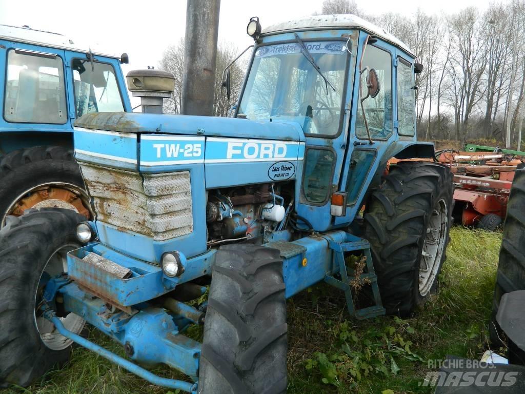 Ford TW 25 Traktorer