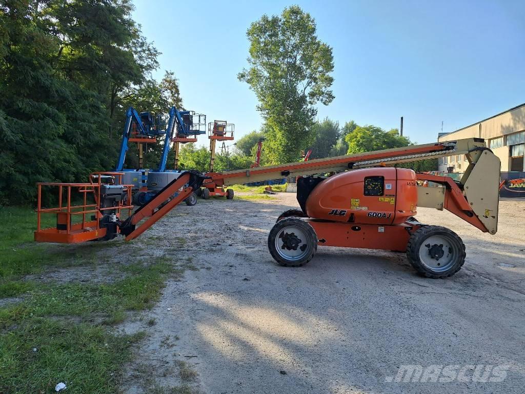 JLG 600AJ Bomliftar