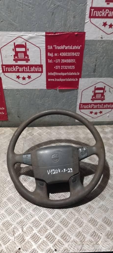 Volvo FH 12 20750211 Hytter och interiör