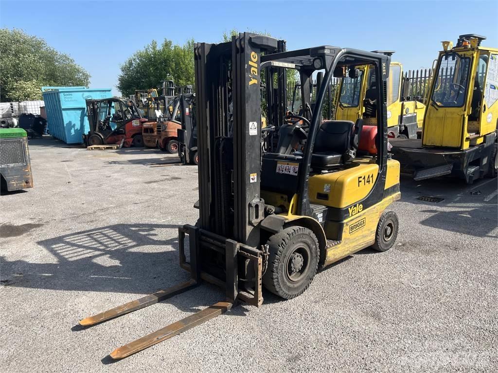 Yale GLP25VX Gasolmotviktstruckar
