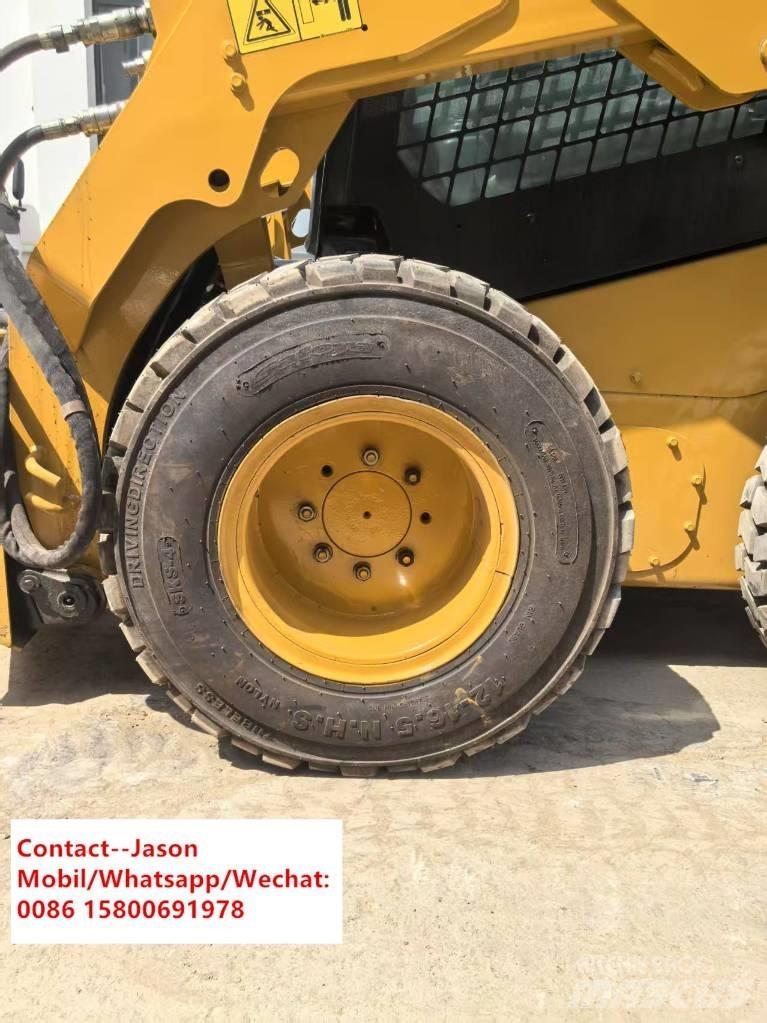 CAT 246 D Kompaktlastare