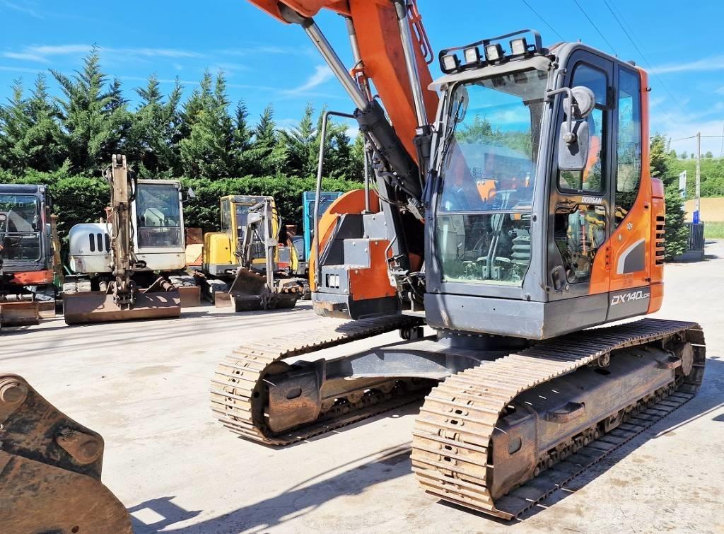 Doosan DX 140 LCR-5 Bandgrävare