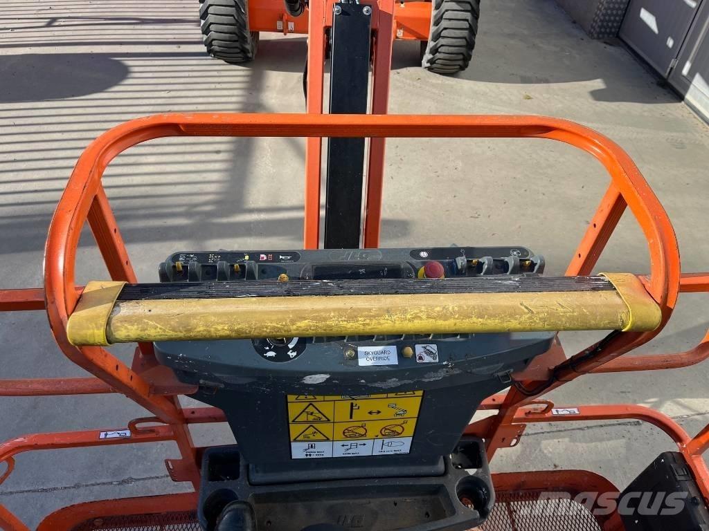JLG 520 AJ Bomliftar