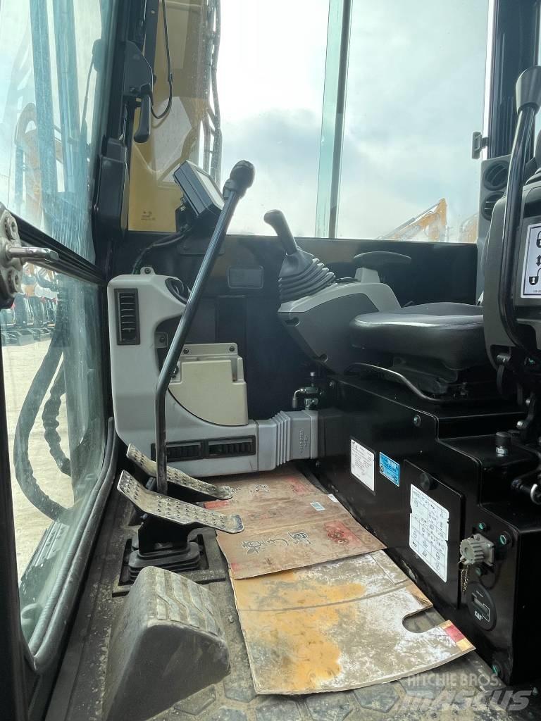 CAT 305.5 Minigrävare < 7t