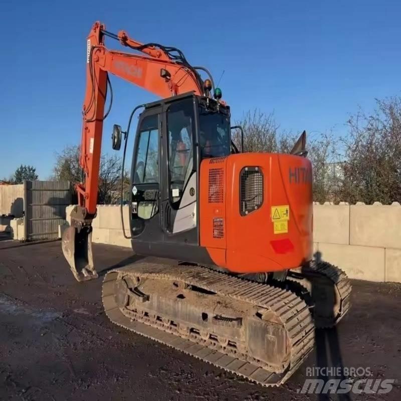 Hitachi ZX 135 Bandgrävare
