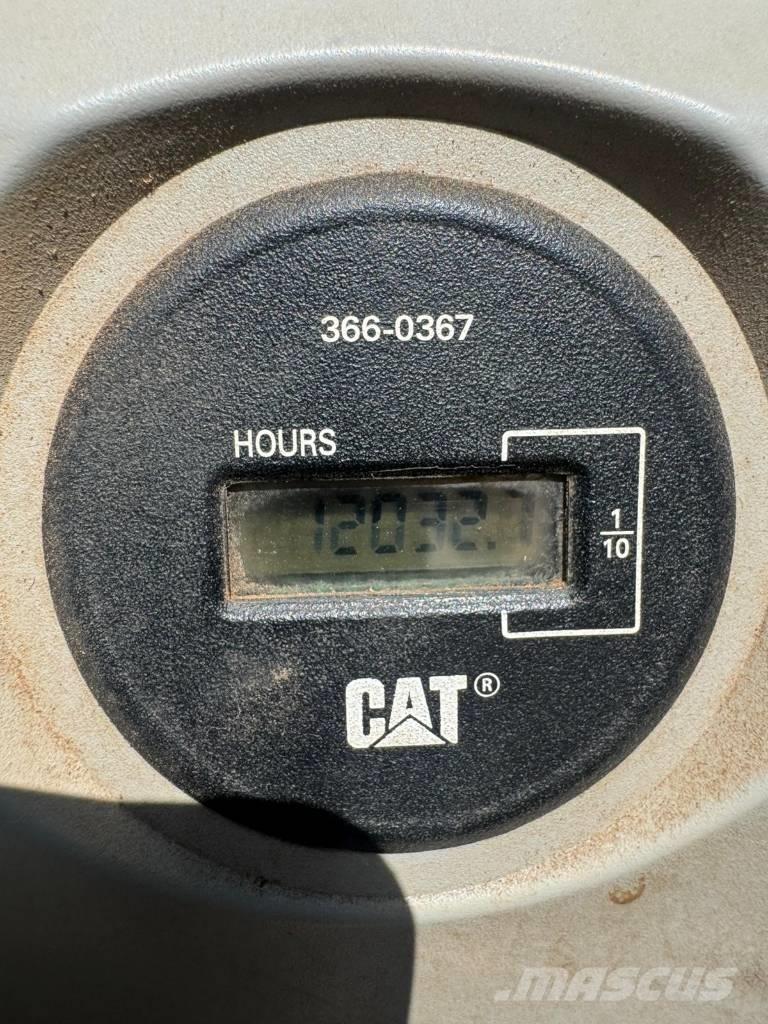 CAT 352 F Bandgrävare