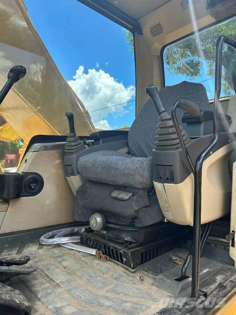 CAT 320C Midigrävmaskiner 7t - 12t